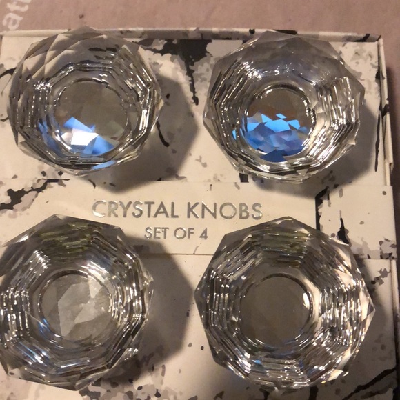 Set of 4 custom high end drawer knobs - Picture 2 of 5